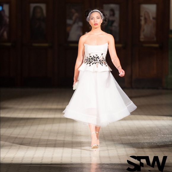 Meet your Posher, T - Picture 2 of 3